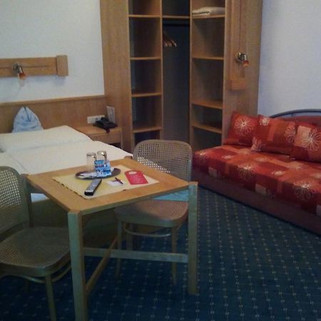 Hotel Zum Goldenen Hirschen Göstling an der Ybbs Dış mekan fotoğraf