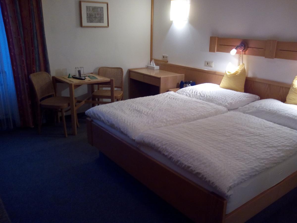 Hotel Zum Goldenen Hirschen Göstling an der Ybbs Dış mekan fotoğraf