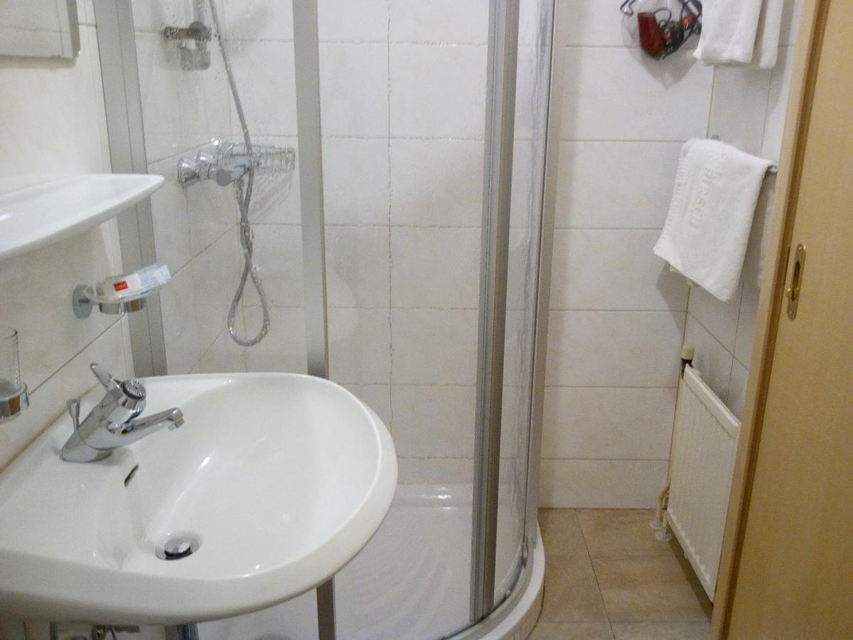 Hotel Zum Goldenen Hirschen Göstling an der Ybbs Dış mekan fotoğraf